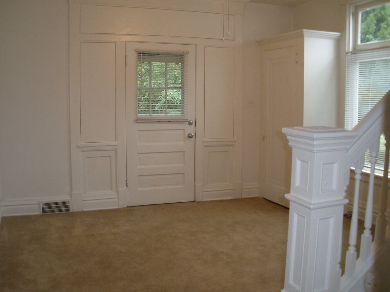 1715 Jackson St #1 - Photo 3 of 9