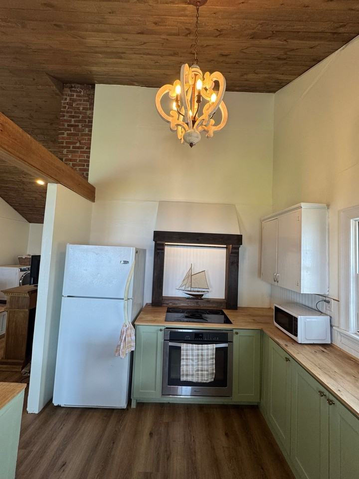 810 Neuse Dr - Photo 3 of 20
