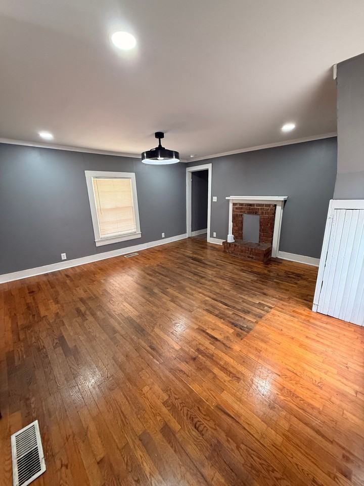 710 Prince Williams St - Photo 2 of 14