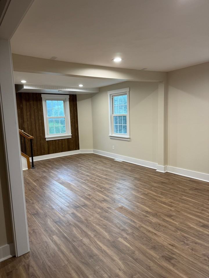 305 Crusher Way - Photo 2 of 10