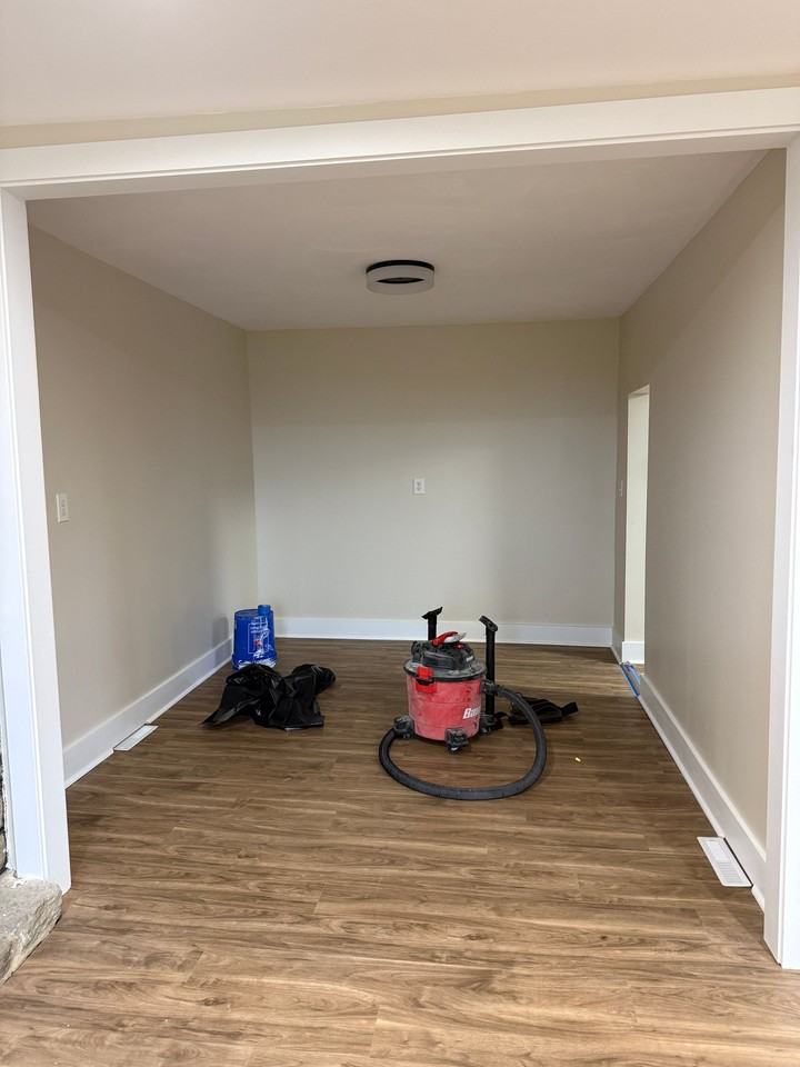 305 Crusher Way - Photo 3 of 10