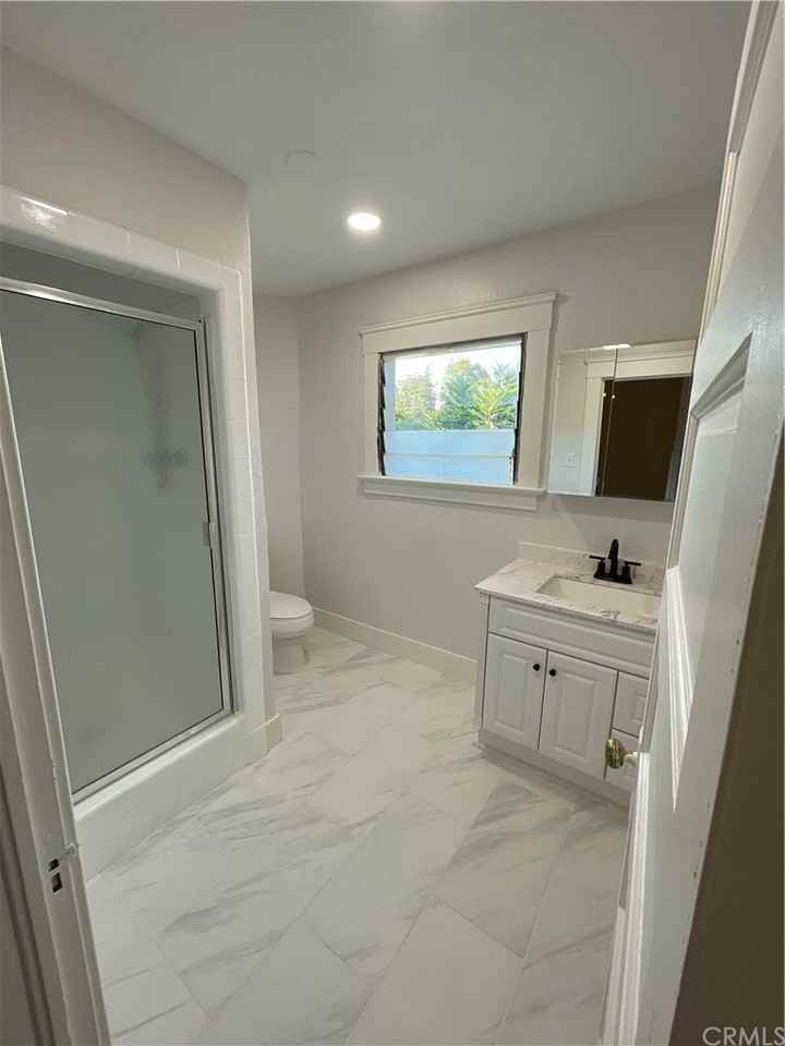 4405 12th St - Photo 5 of 12