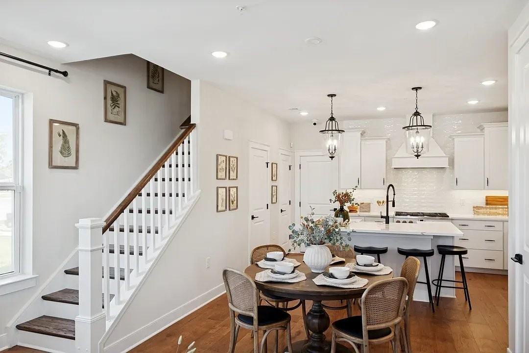 14945 Deco Cir - Photo 2 of 14