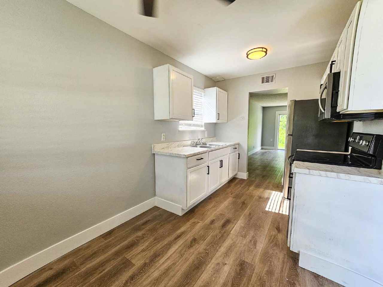 4160 Barna Ave #B - Photo 3 of 7
