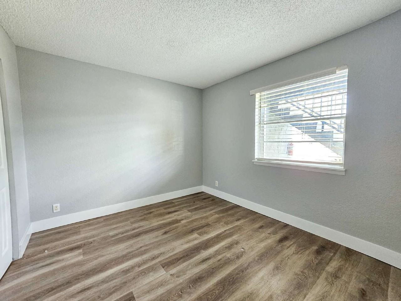 4160 Barna Ave #B - Photo 7 of 7