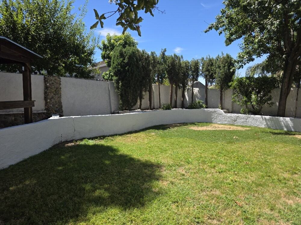 249 Oxburough Dr - Photo 4 of 50