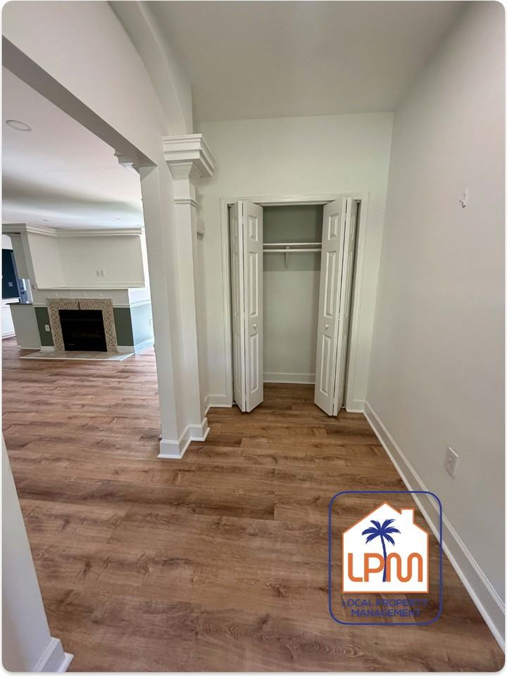 39 Tulifinny Ln - Photo 3 of 21