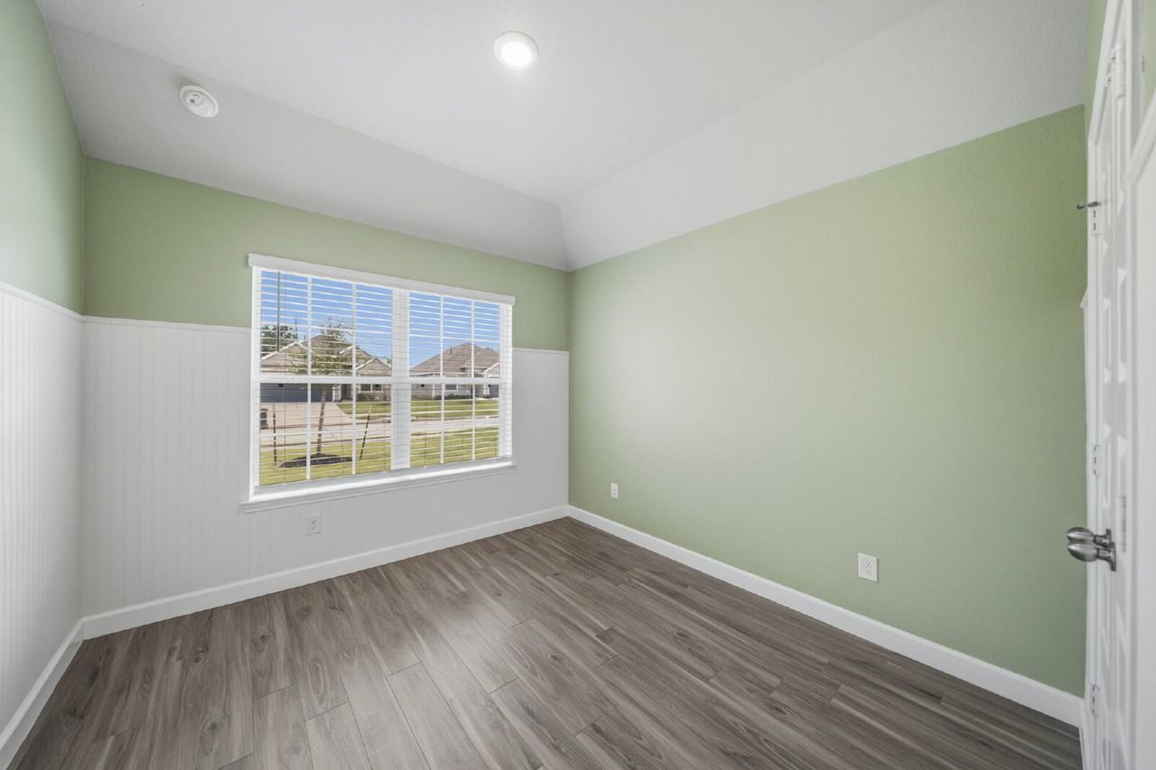 5327 Briana Dee Dr - Photo 4 of 14