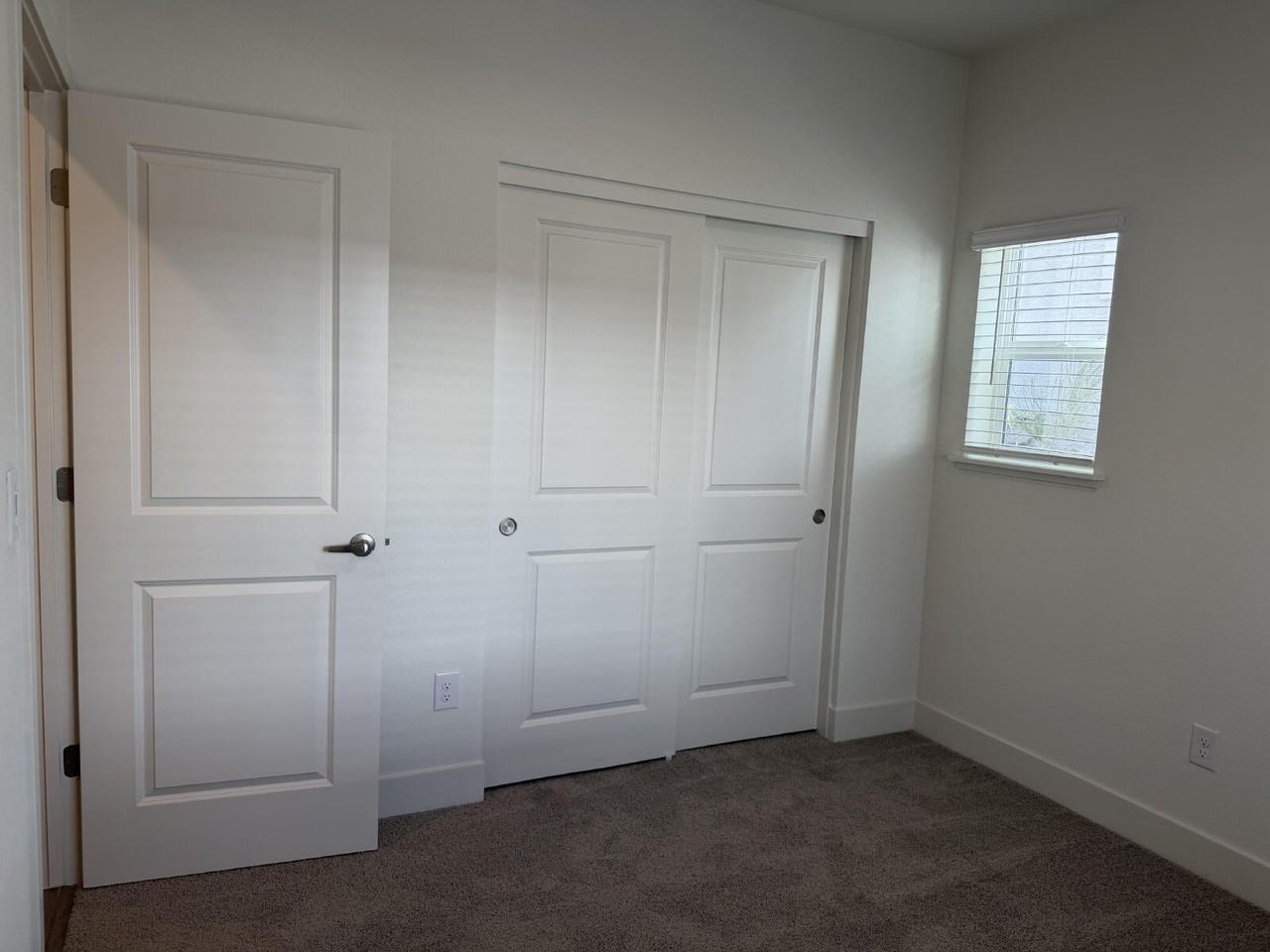 3611 George Sullivan Parkway - Photo 3 of 20