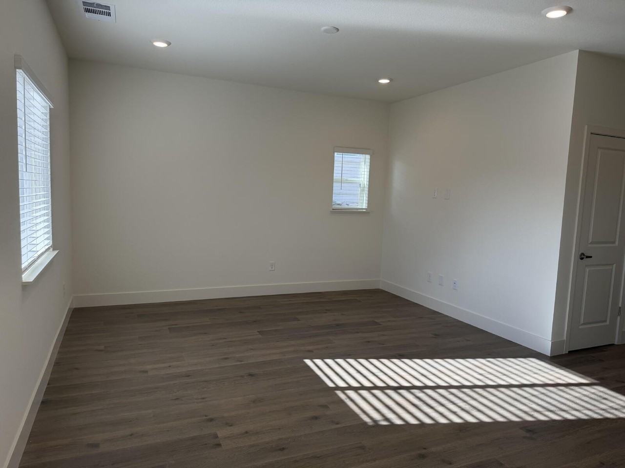 3611 George Sullivan Parkway - Photo 6 of 20