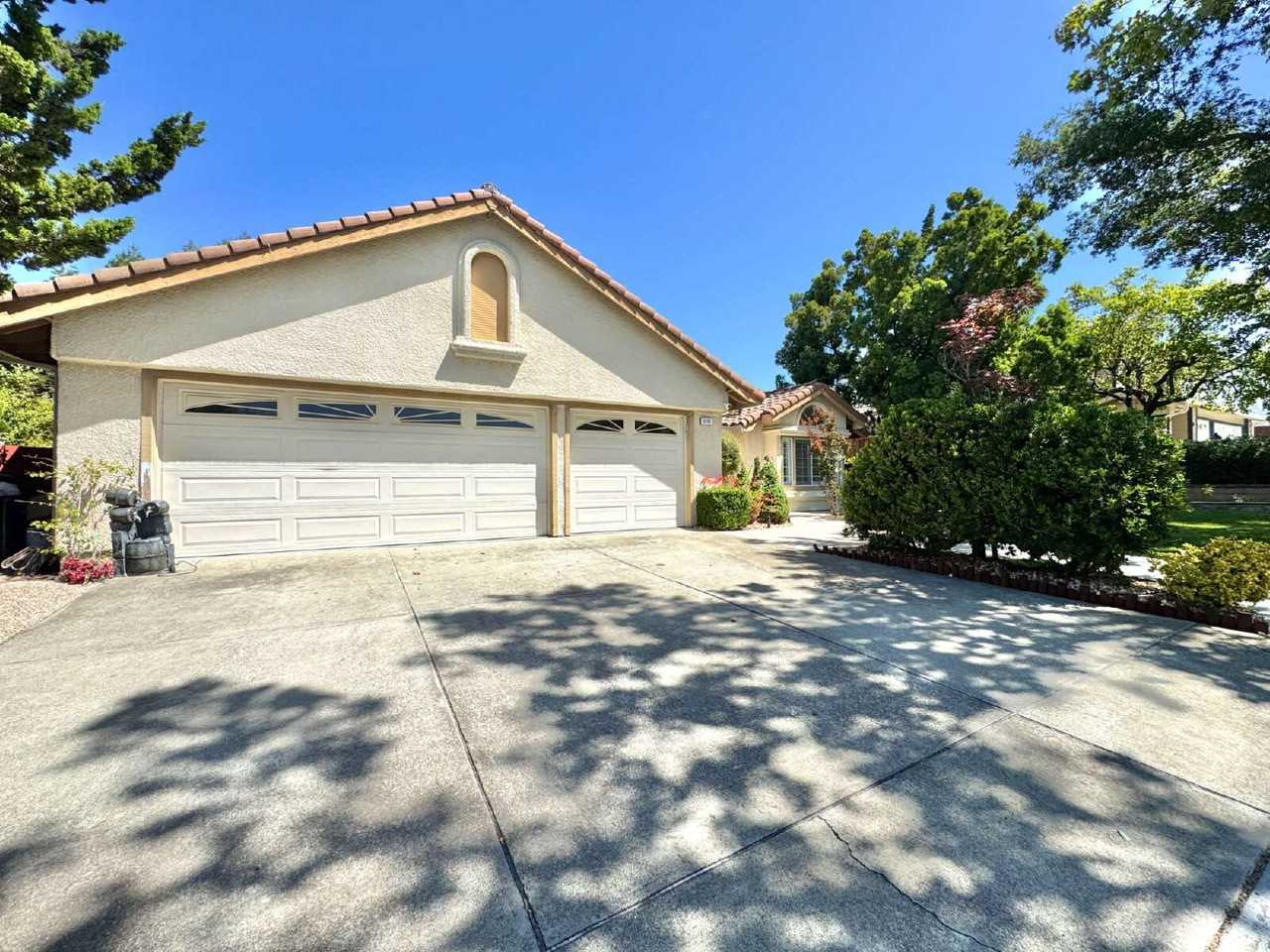 3281 Falerno Way - Photo 4 of 50
