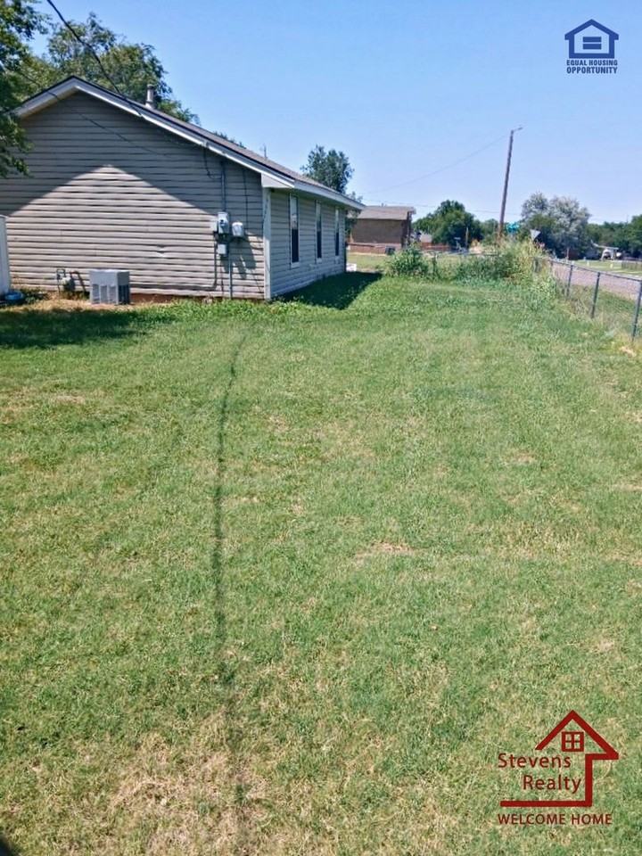 1302 Sw Texas Ave - Photo 4 of 4