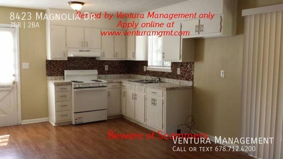 8423 Magnolia Dr - Photo 3 of 9