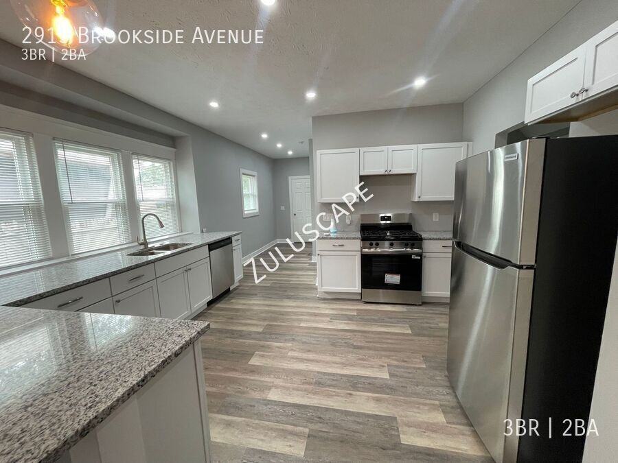 2915 Brookside Ave - Photo 4 of 12
