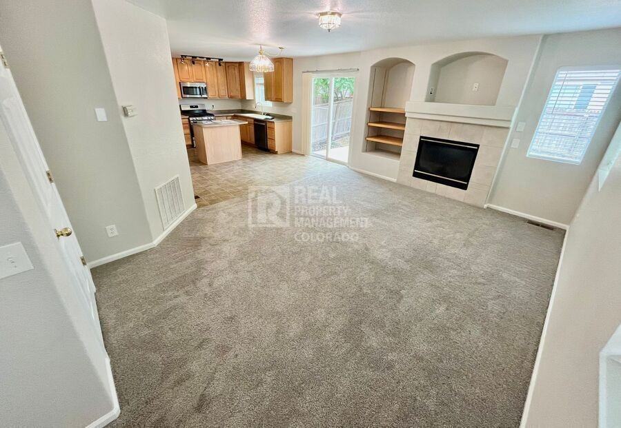 1726 Fossil Creek Pkwy Unit B - Photo 3 of 19