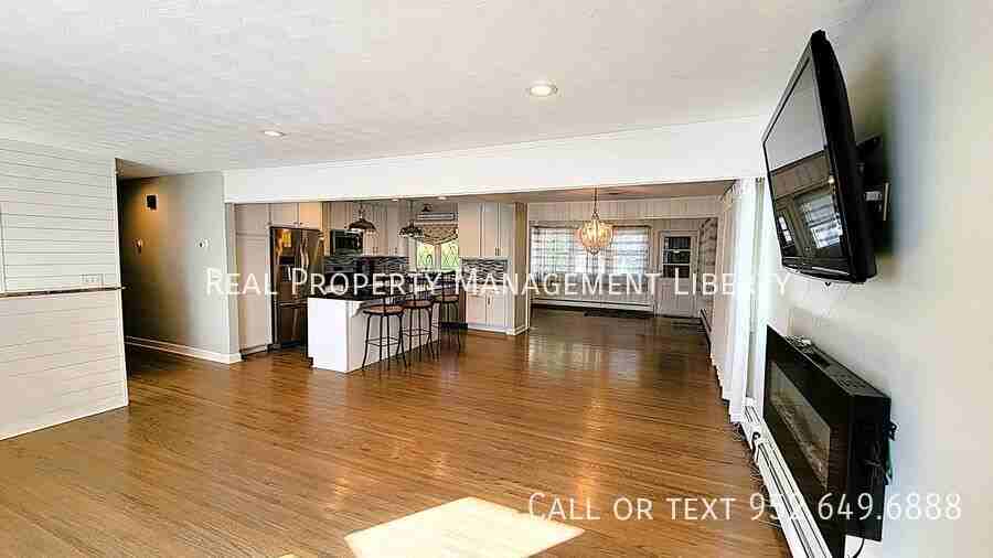 1021 Fremont St - Photo 3 of 14
