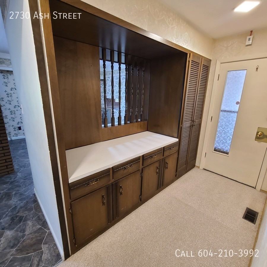 2730 Ash St - Photo 2 of 22