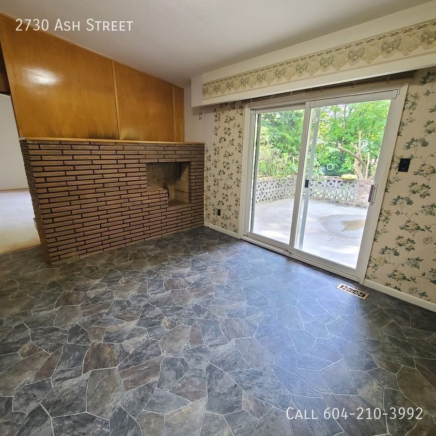 2730 Ash St - Photo 6 of 22