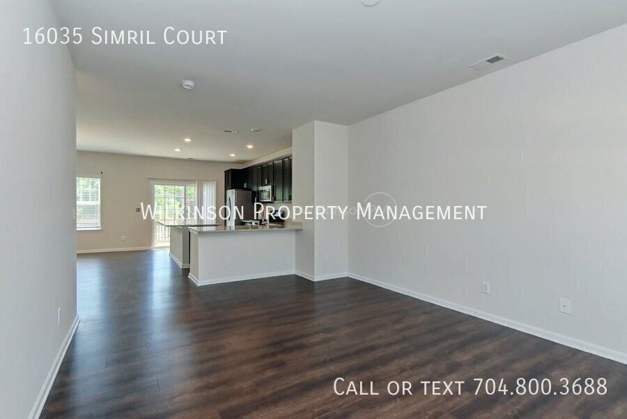 16035 Simril Ct - Photo 5 of 39