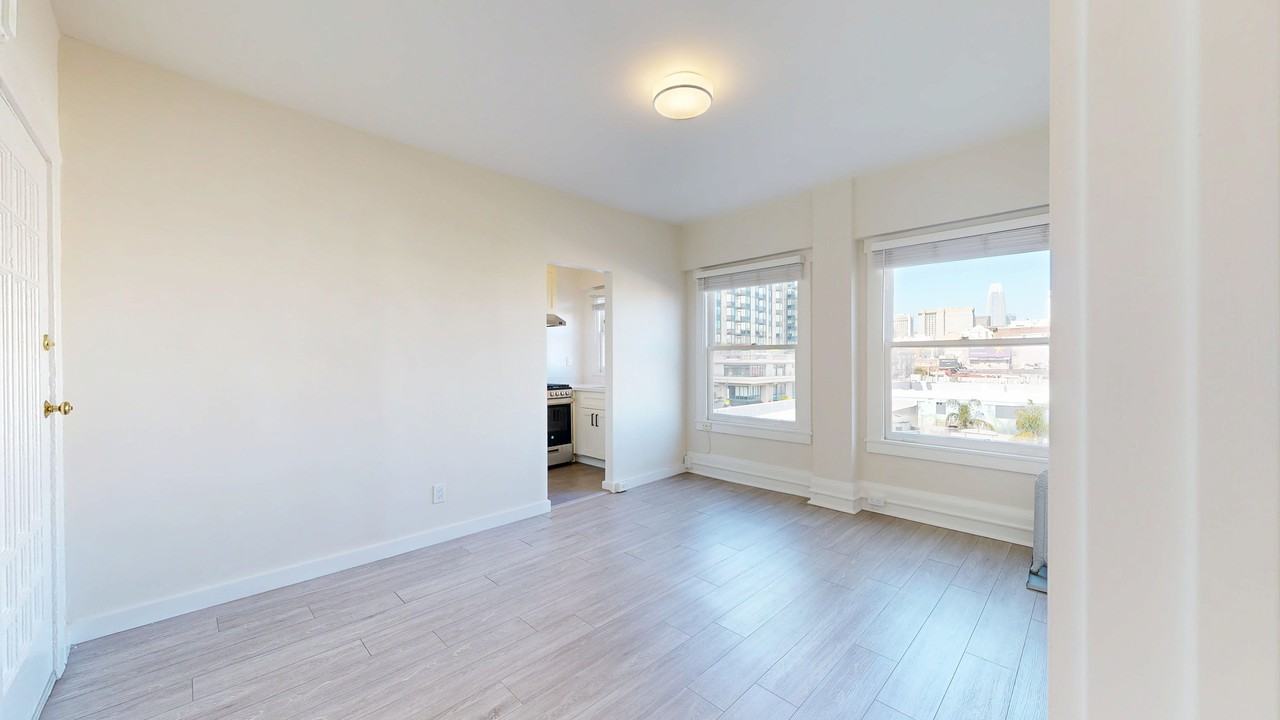 931 Ofarrell St #34 - Photo 5 of 9