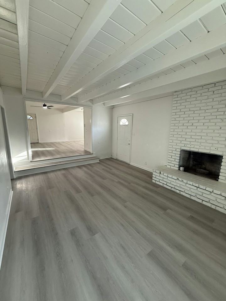 2751 East 14th Street, Unit 5 - Photo 6 of 17