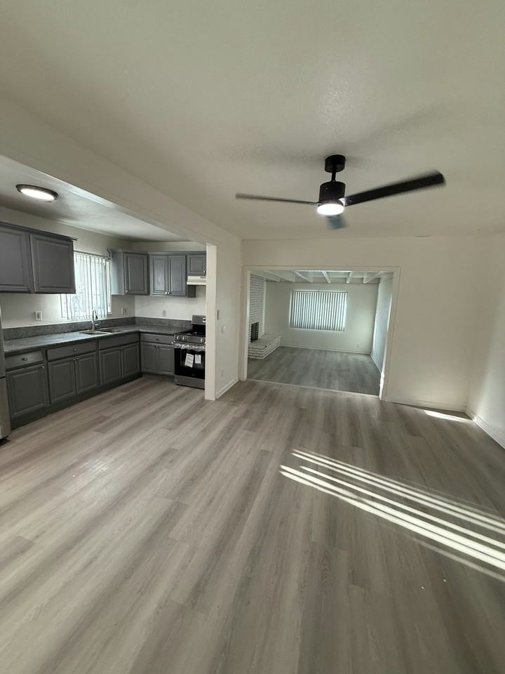 2751 East 14th Street, Unit 5 - Photo 7 of 17