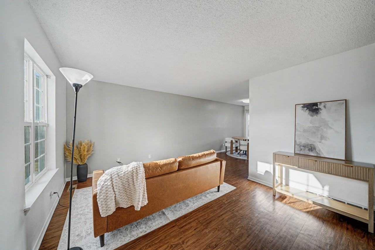 1920 S Oswego Way - Photo 3 of 19