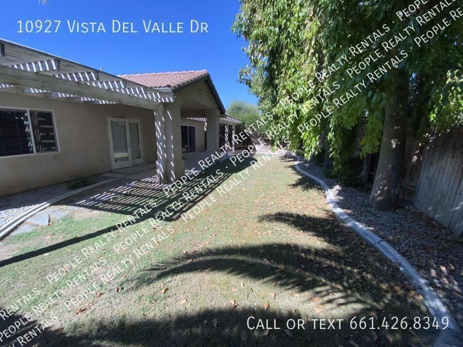 10927 Vista Del Valle Dr - Photo 3 of 21