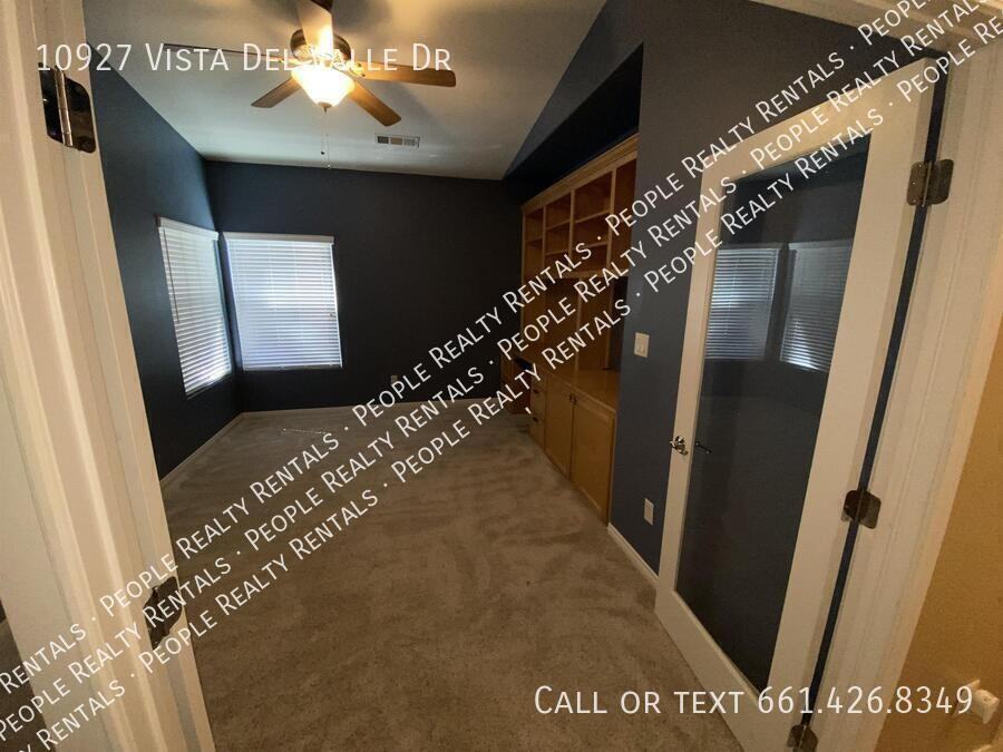 10927 Vista Del Valle Dr - Photo 5 of 21