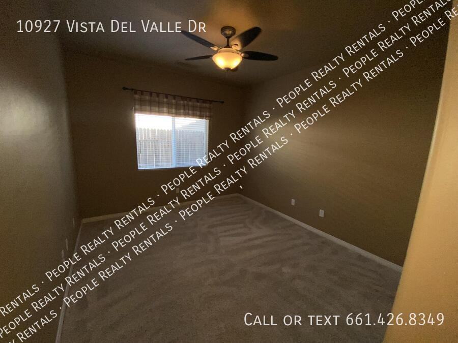 10927 Vista Del Valle Dr - Photo 6 of 21