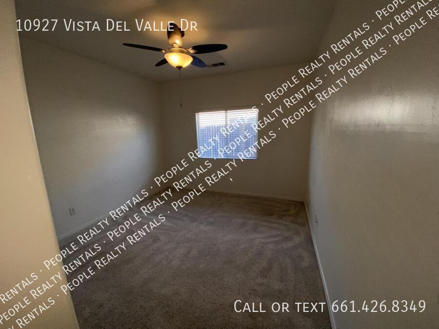 10927 Vista Del Valle Dr - Photo 7 of 21