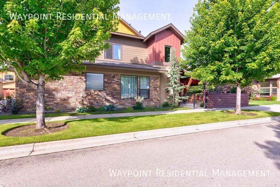 1415 E Lone Creek Dr - Photo 2 of 50