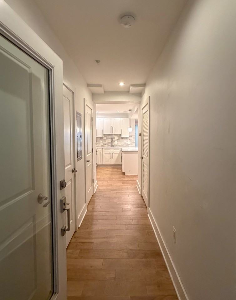 1601 Hobart St Nw #1 - Photo 6 of 35