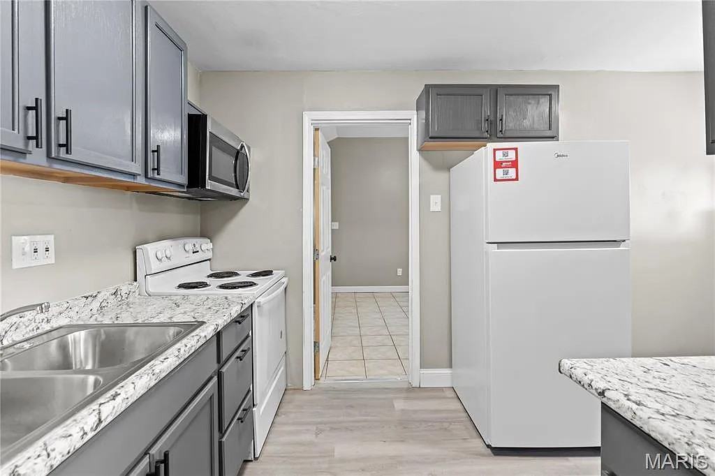 43 Saint Celeste Dr #1 - Photo 4 of 29