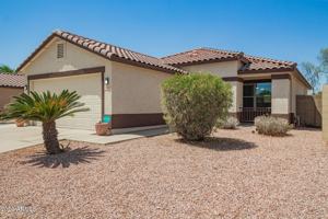 featured image of 3032 W Red Fox Rd