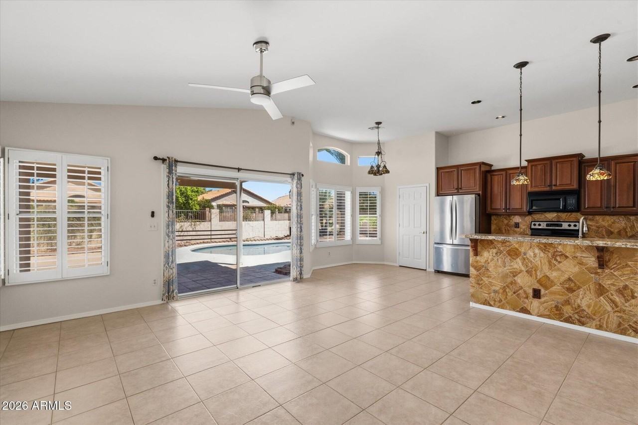 15034 S 47th St - Photo 6 of 26