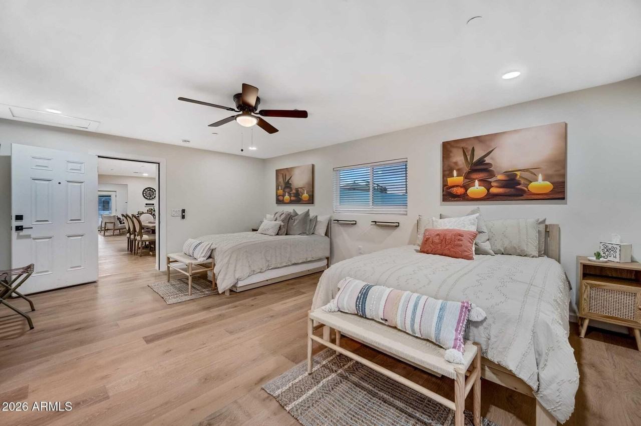 12216 N 65th St - Photo 5 of 20