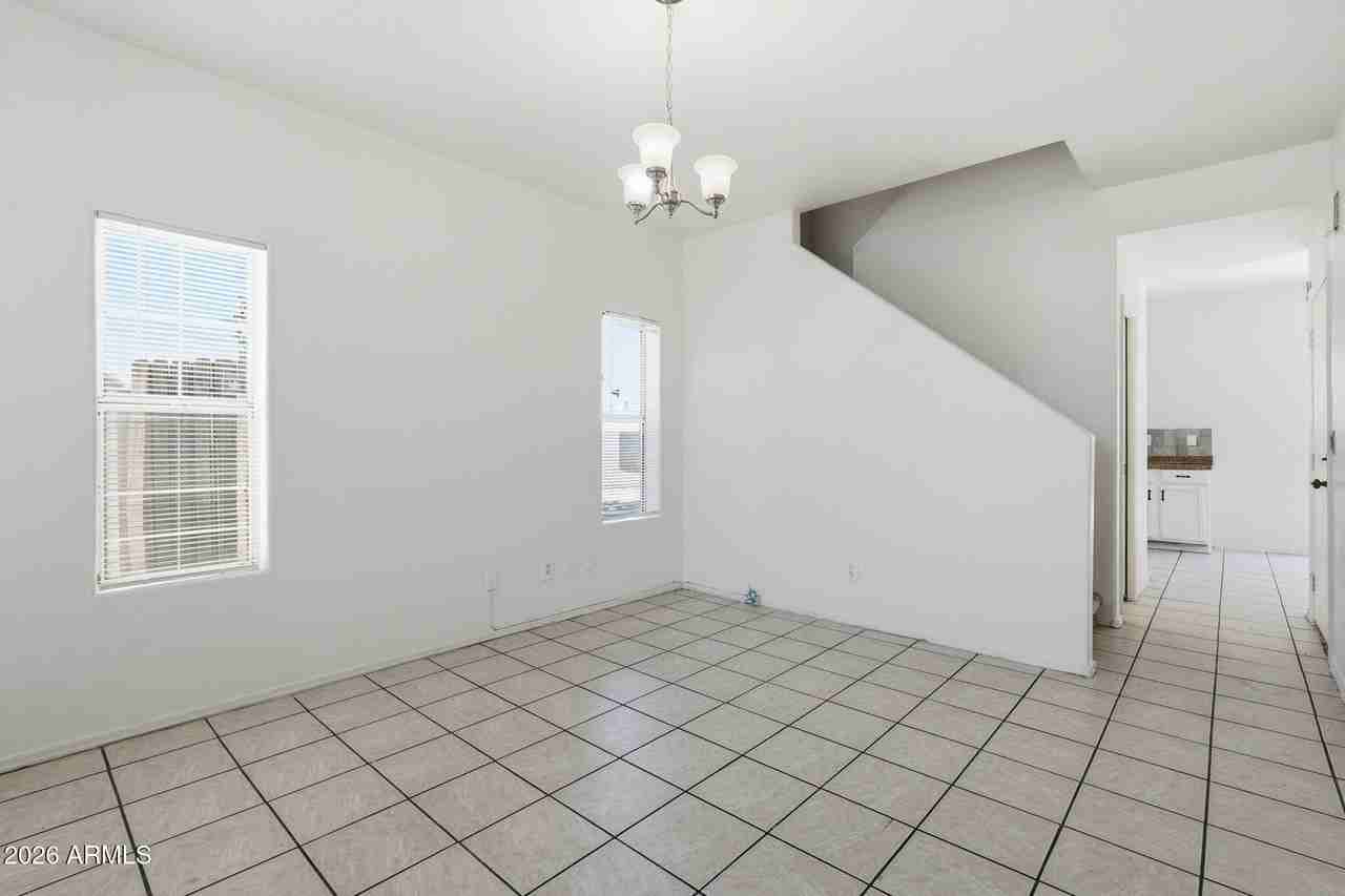 1026 W Libra Dr - Photo 7 of 34