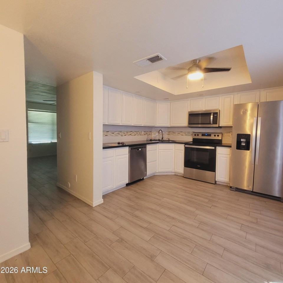 19601 N 7th St #1105 - Photo 5 of 16