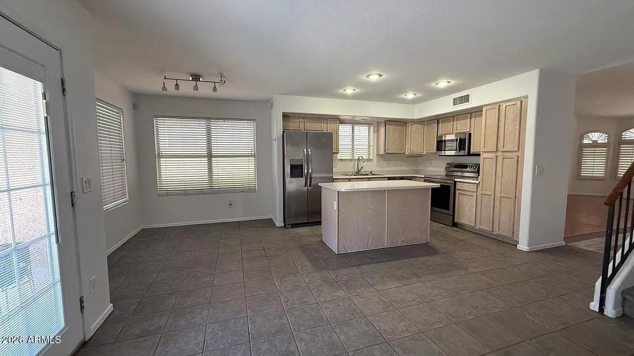 2616 N 126th Dr - Photo 6 of 20