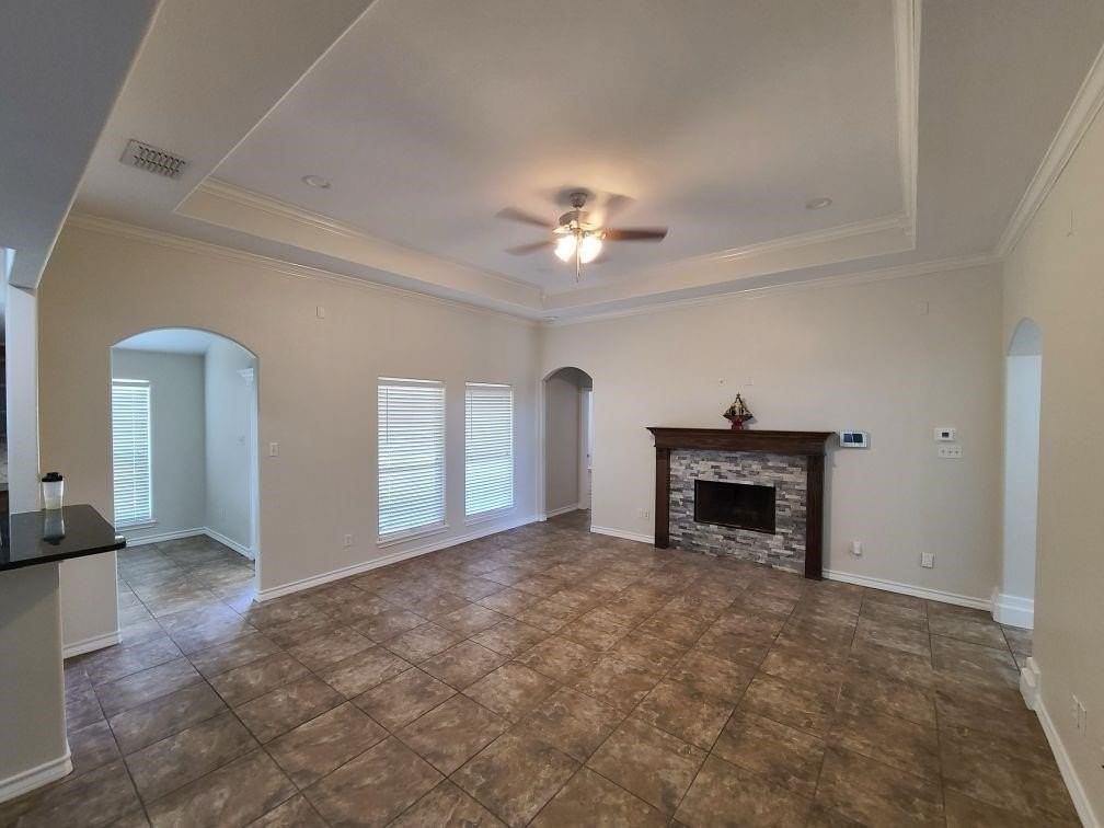 1921 Woodbend Dr - Photo 6 of 21