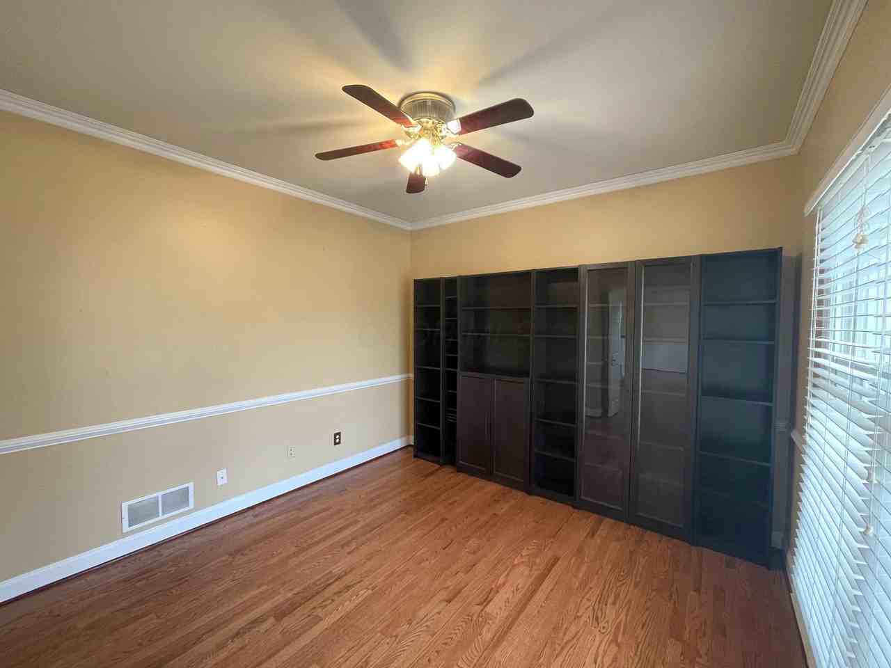4823 Vista Ridge Dr - Photo 6 of 20