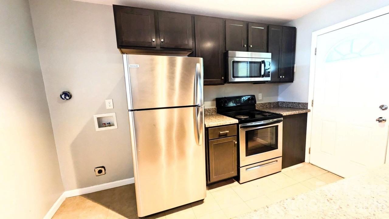 3216 Weston St - Photo 4 of 7