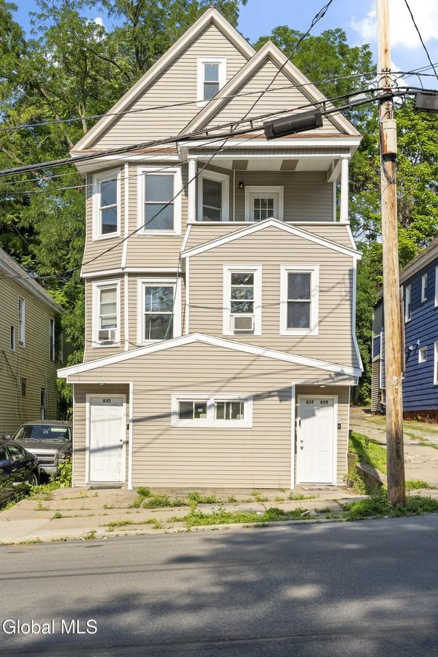 635 Crane St #3 - Photo 2 of 20