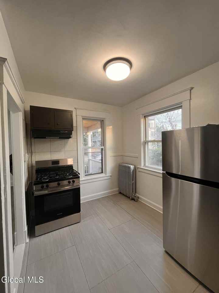 1 Chestnut St #2 - Photo 3 of 9