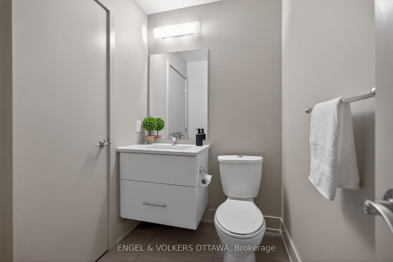 108 RICHMOND Road 507 - Photo 5 of 32