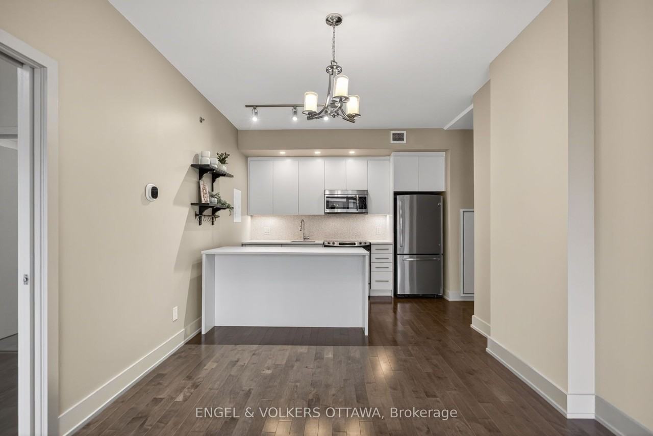 108 RICHMOND Road 507 - Photo 7 of 32
