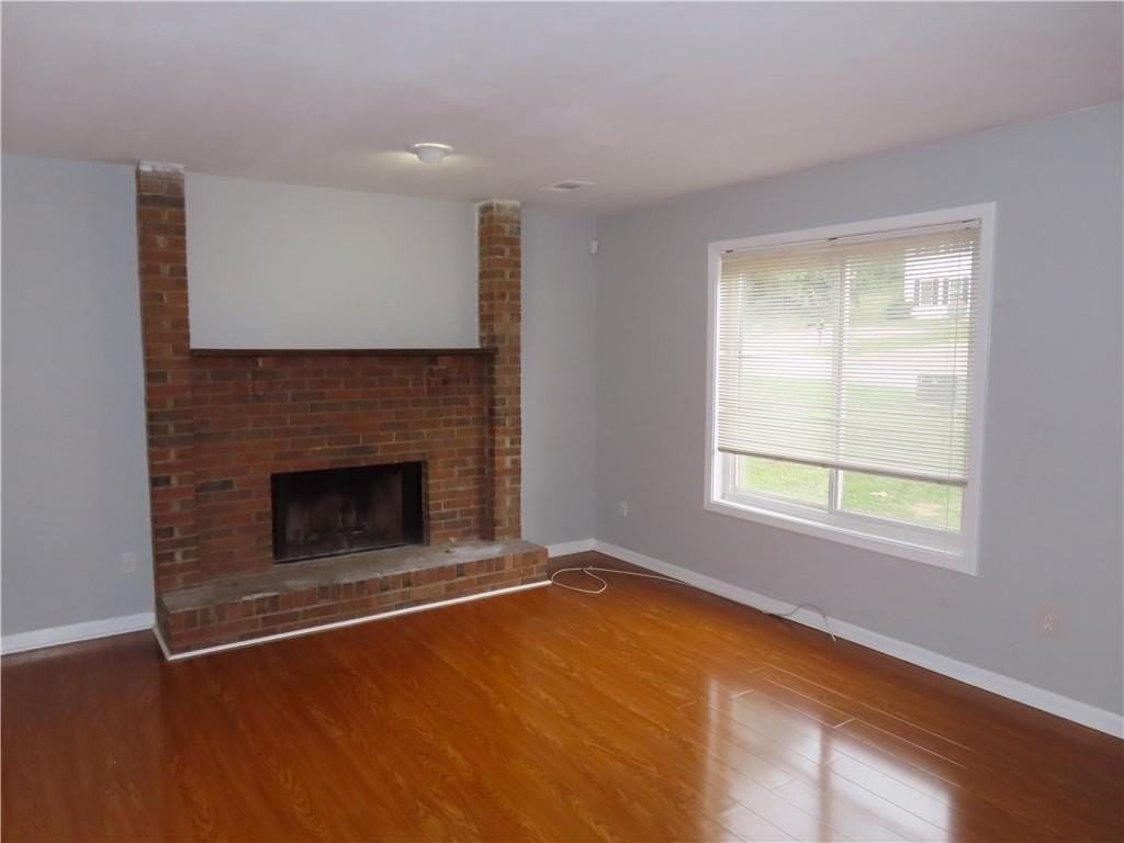 5581 Windwood Rd - Photo 3 of 14