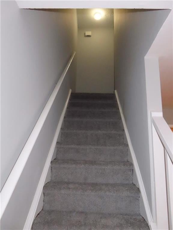5581 Windwood Rd - Photo 7 of 14