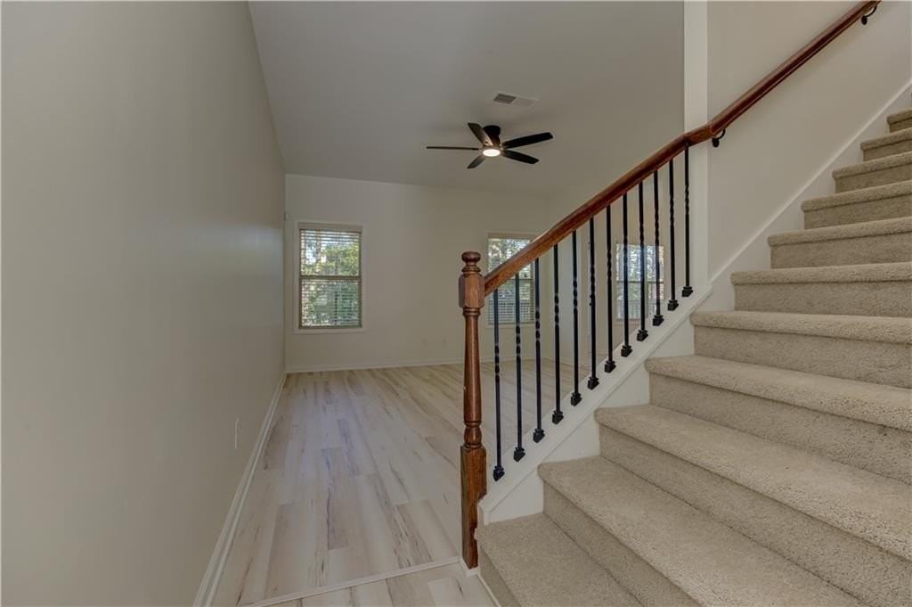 605 Summit Pt - Photo 7 of 50